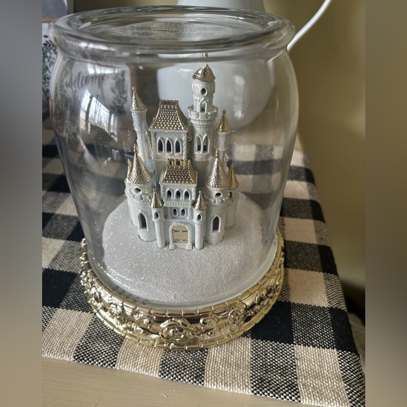 B&BW x Disney Princess Light-Up Castle Cloche Candle Holder - Picture 2 of 3